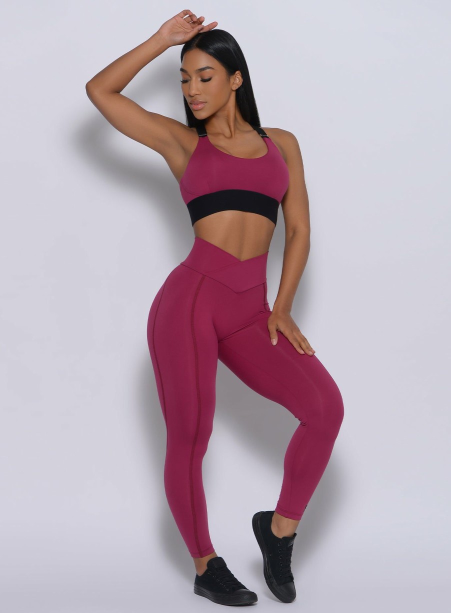 Bombshell Sportswear - NEW Limited Edition! Our most requested detailed  sets are back in two new colors. Holiday Special… 🎁 Victory Scrunch  Leggings Knockout Sports Bra #bombshellsportswear #fitgirl #holiday  #musthave
